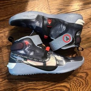 Kobe nike react basketball shoes